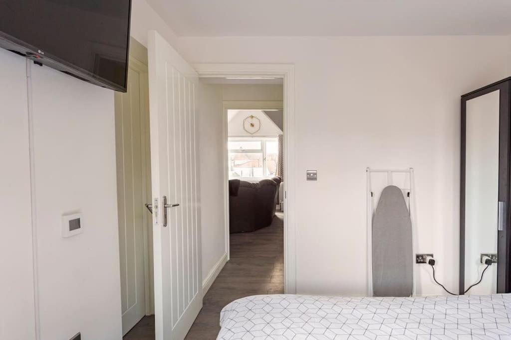 Cosy Brand New Spacious 1 Bed Luxury Apartment เบอร์มิงแฮม ภายนอก รูปภาพ